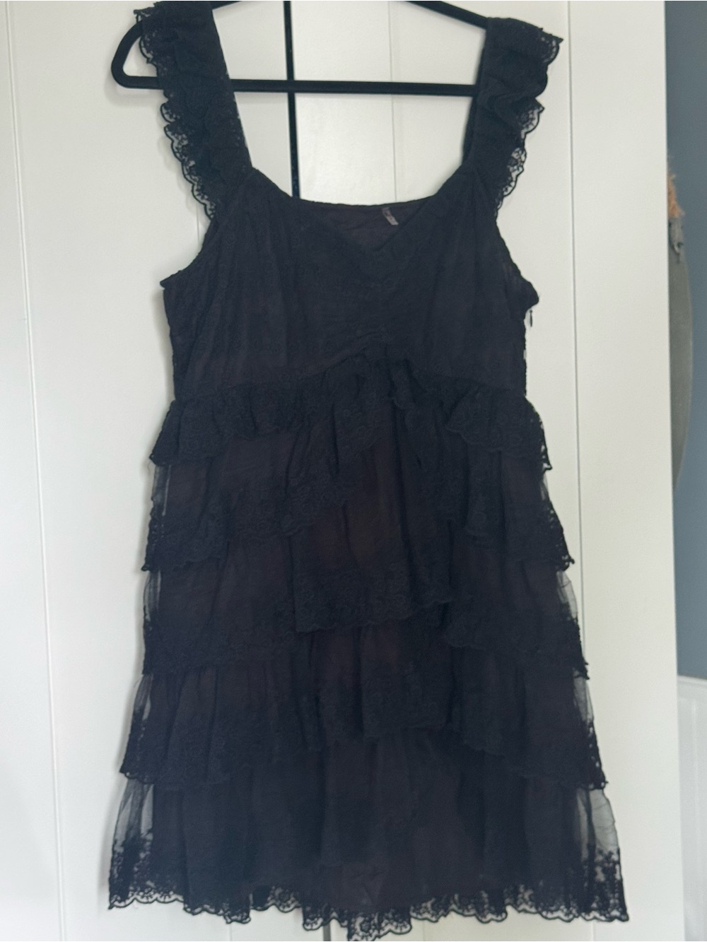 LoveShackFancy Federica
Tiered Mini Dress. Black. Sz large - Picture 3 of 10